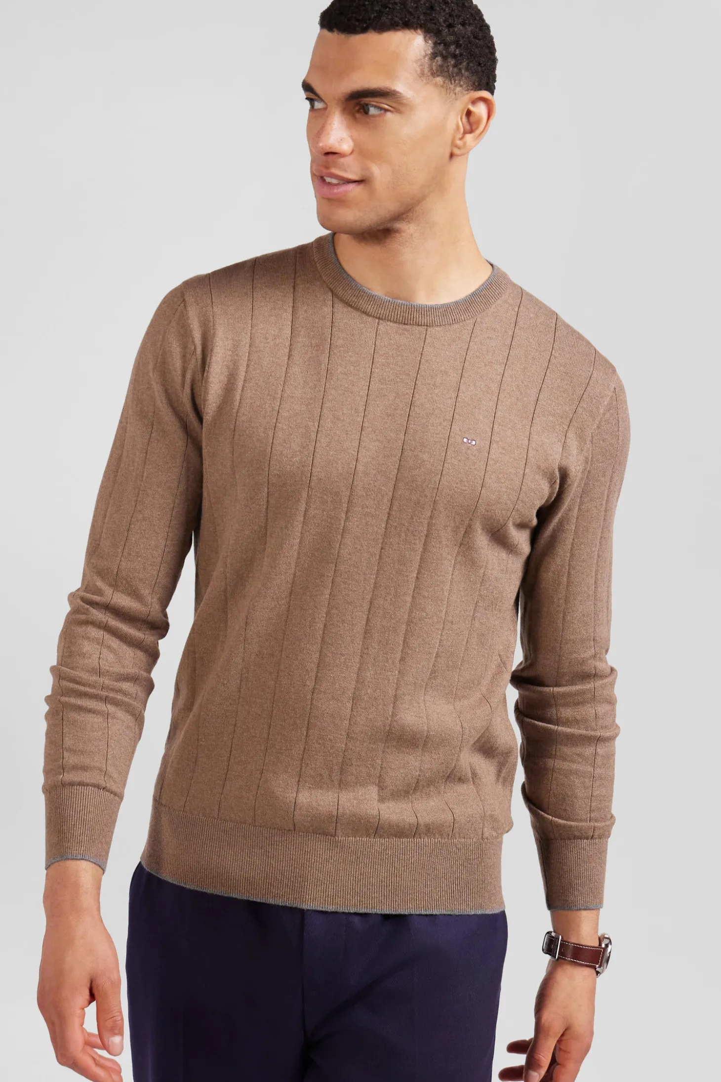 Pull col rond en coton et cachemire marron coupe Regular