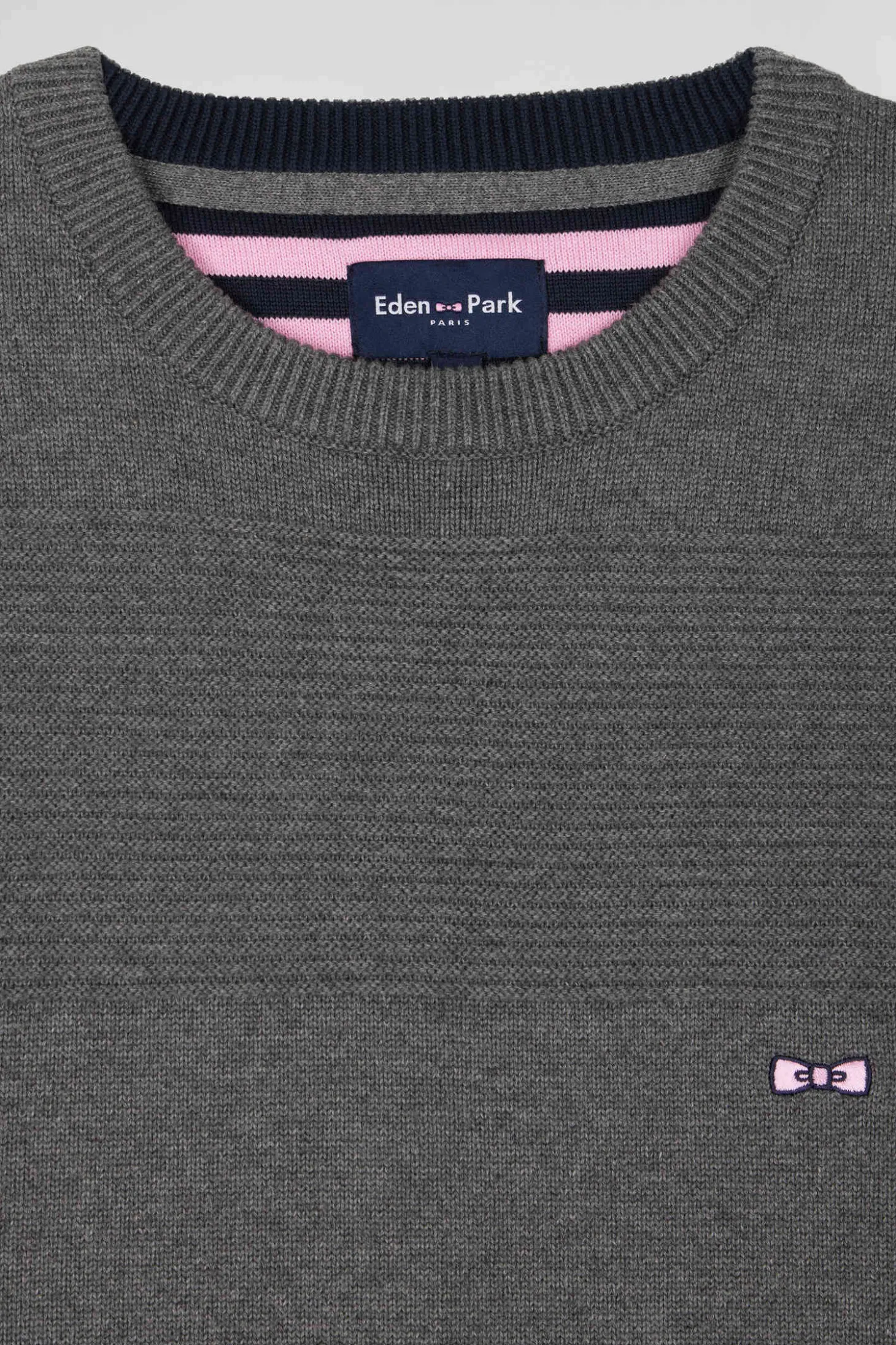 Pull col rond en coton gris à jeux de maille coupe Regular