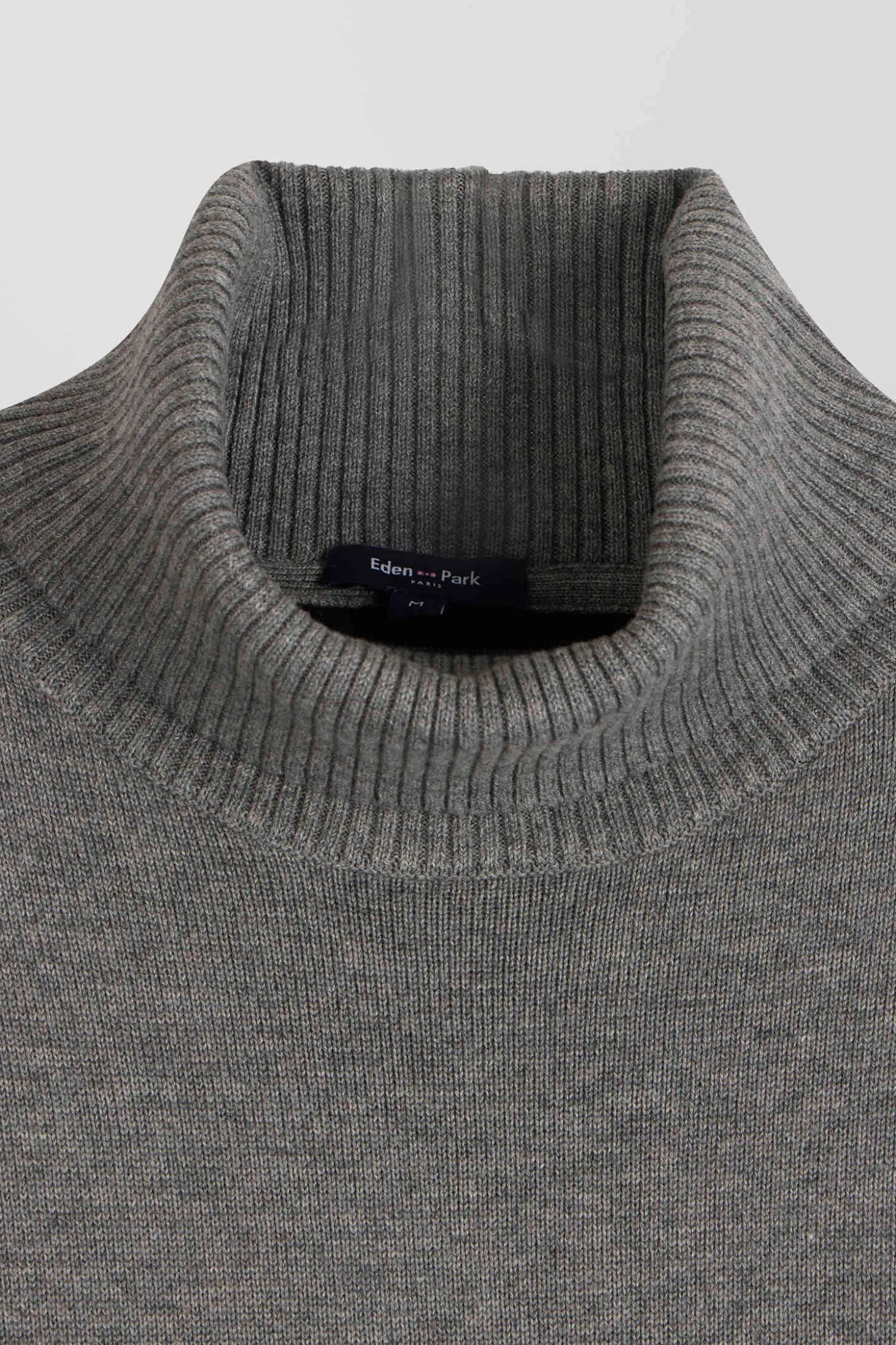 Pull col roulé en laine et coton gris coupe Regular