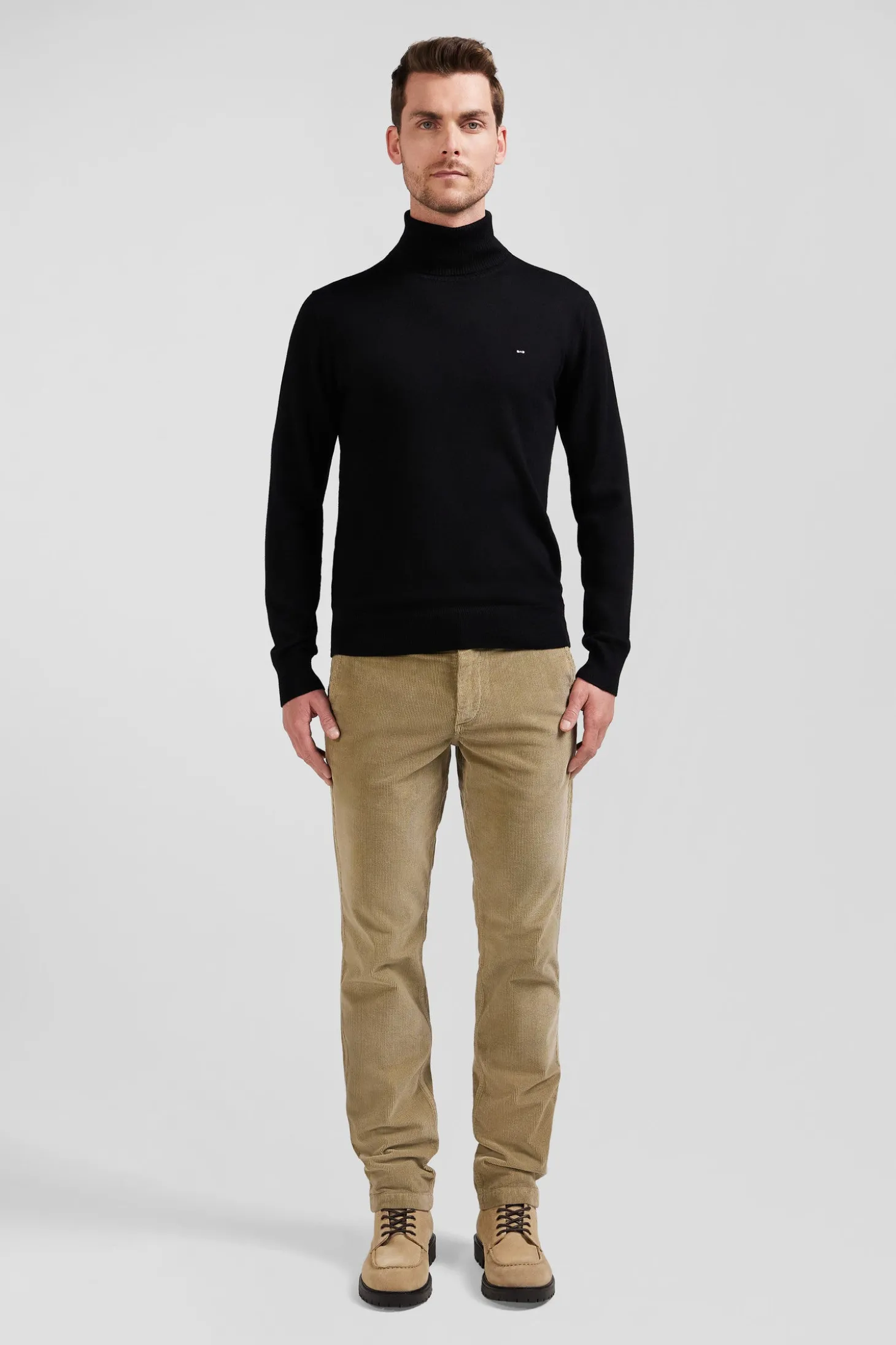 Pull col roulé en laine mérinos noir coupe Regular