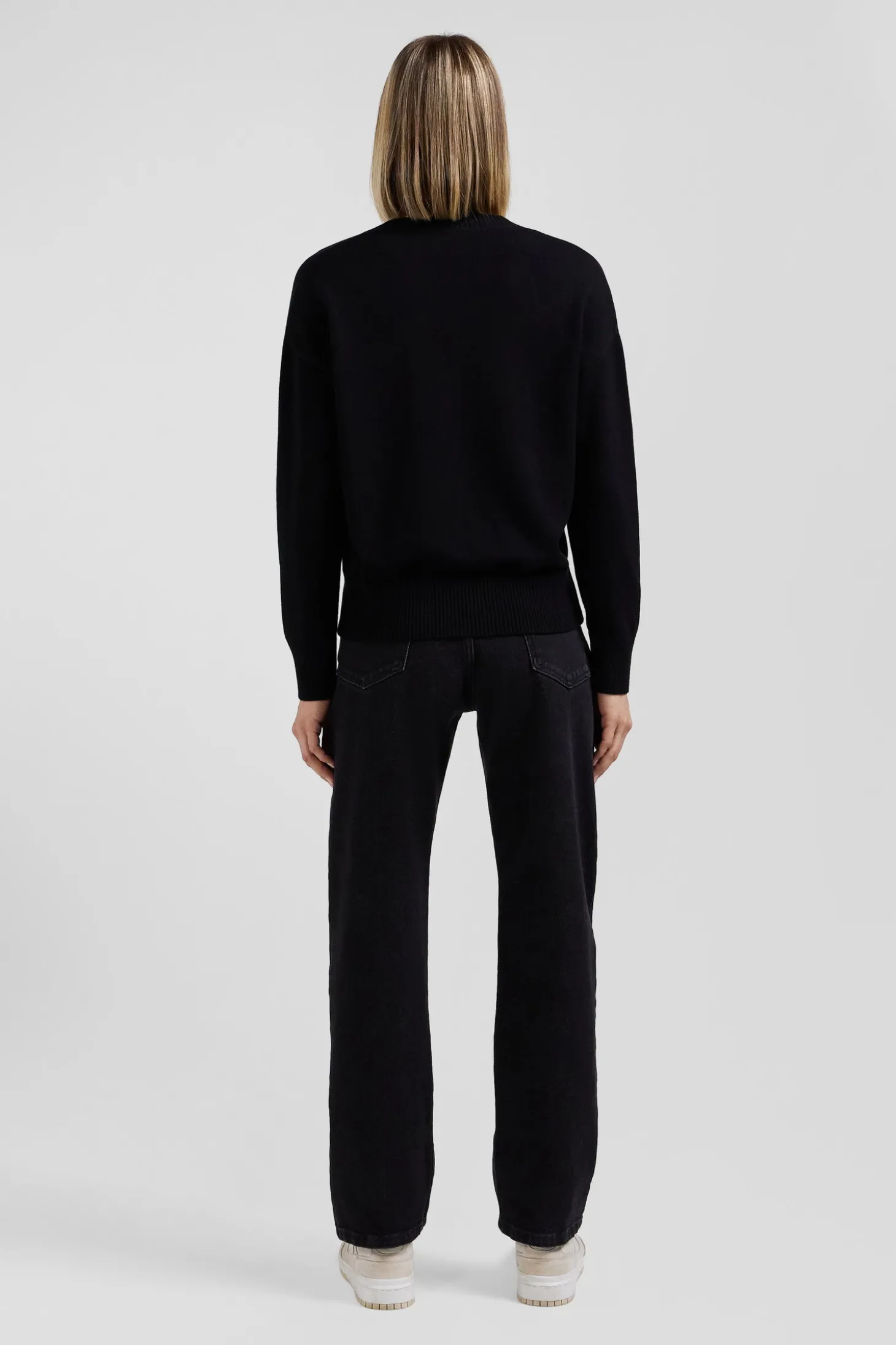 Pull col V en laine et coton noir coupe Relaxed