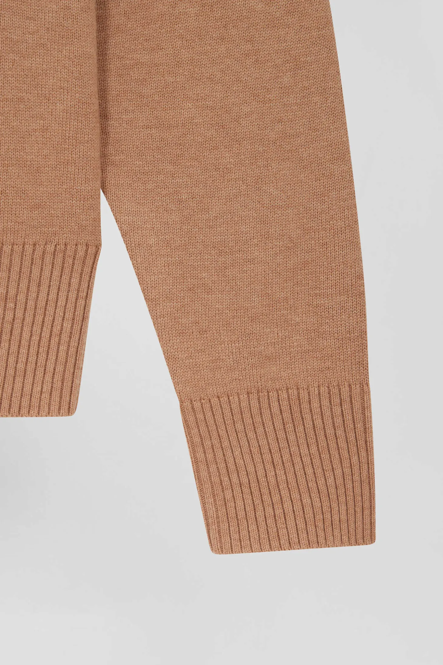 Pull col V en laine et coton camel coupe Relaxed