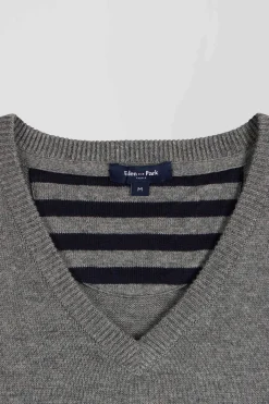 Pull col V en laine et coton gris demi-lune cerclée coupe Regular