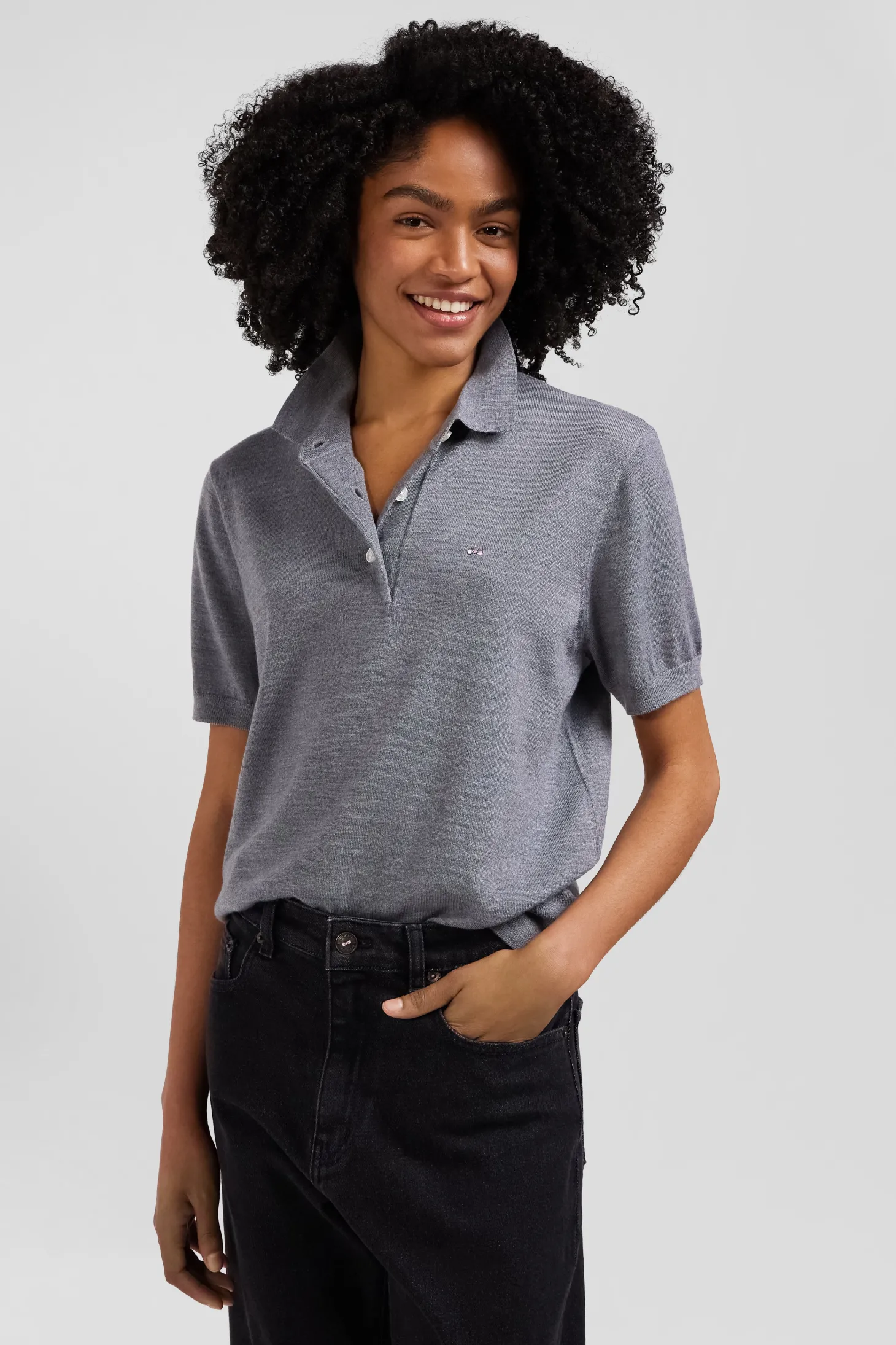 Pull manches courtes à col polo en laine gris foncé coupe Regular