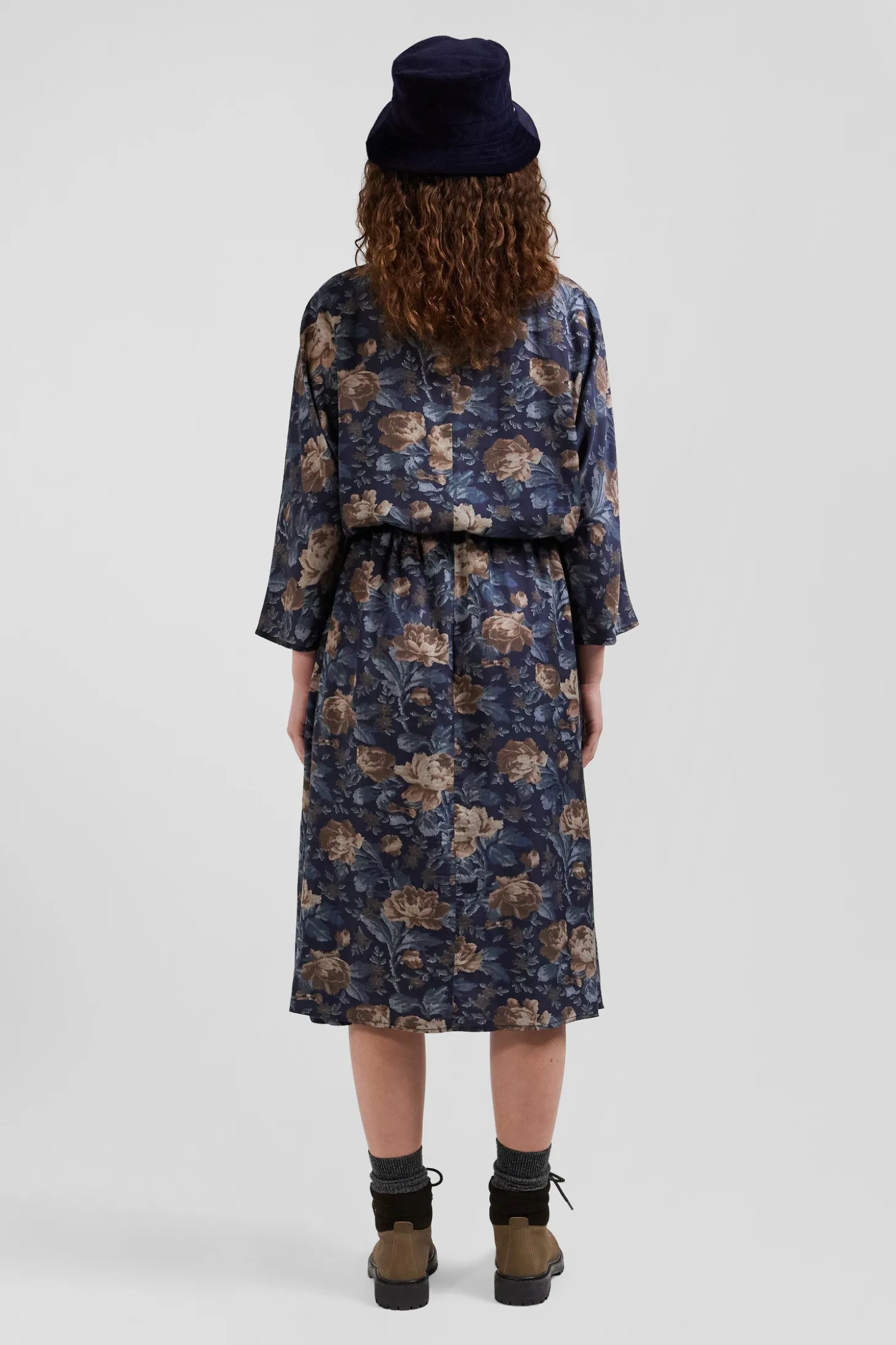Robe en lyocell bleu marine manches longues à imprimé floral