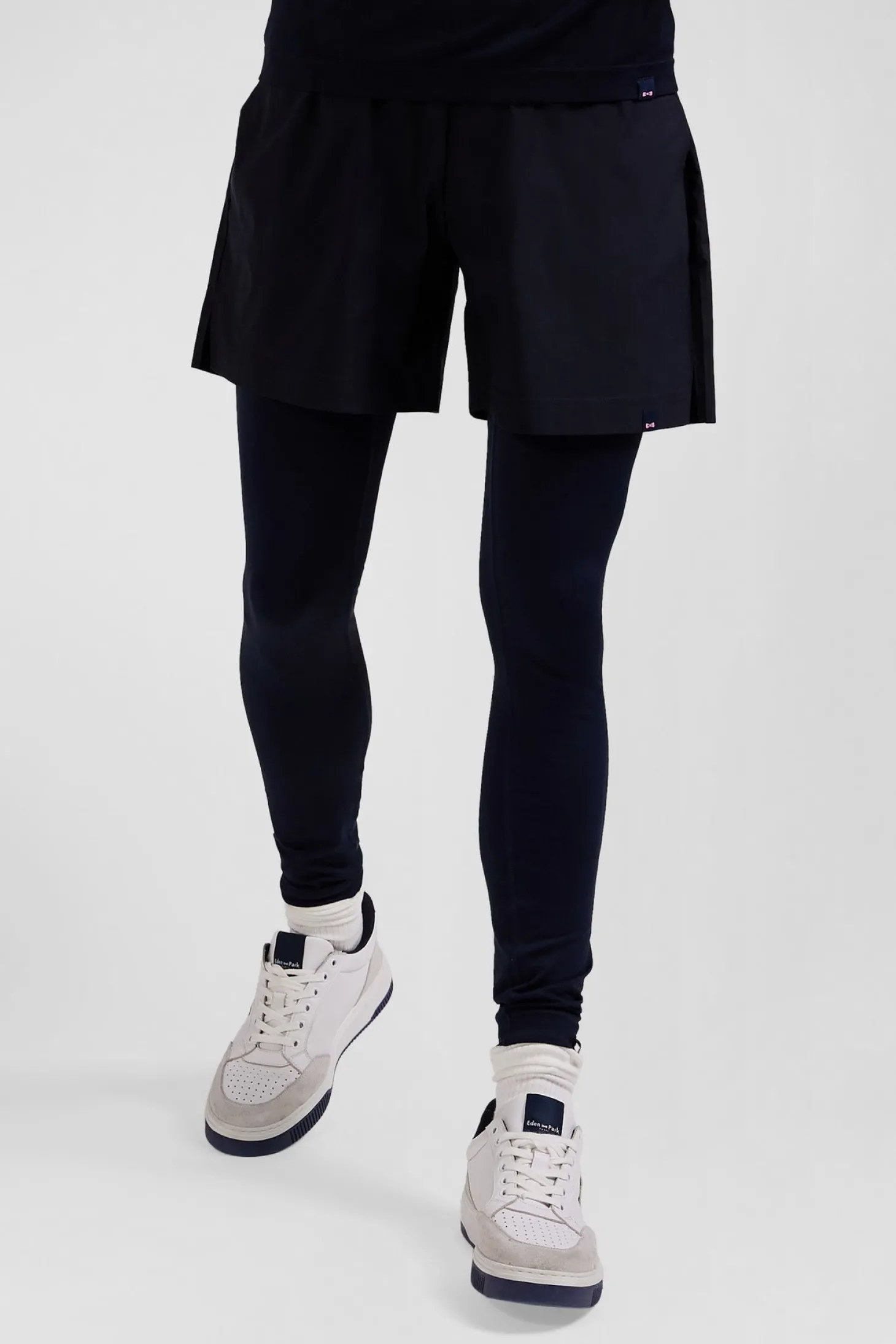 Short de sport bleu marine