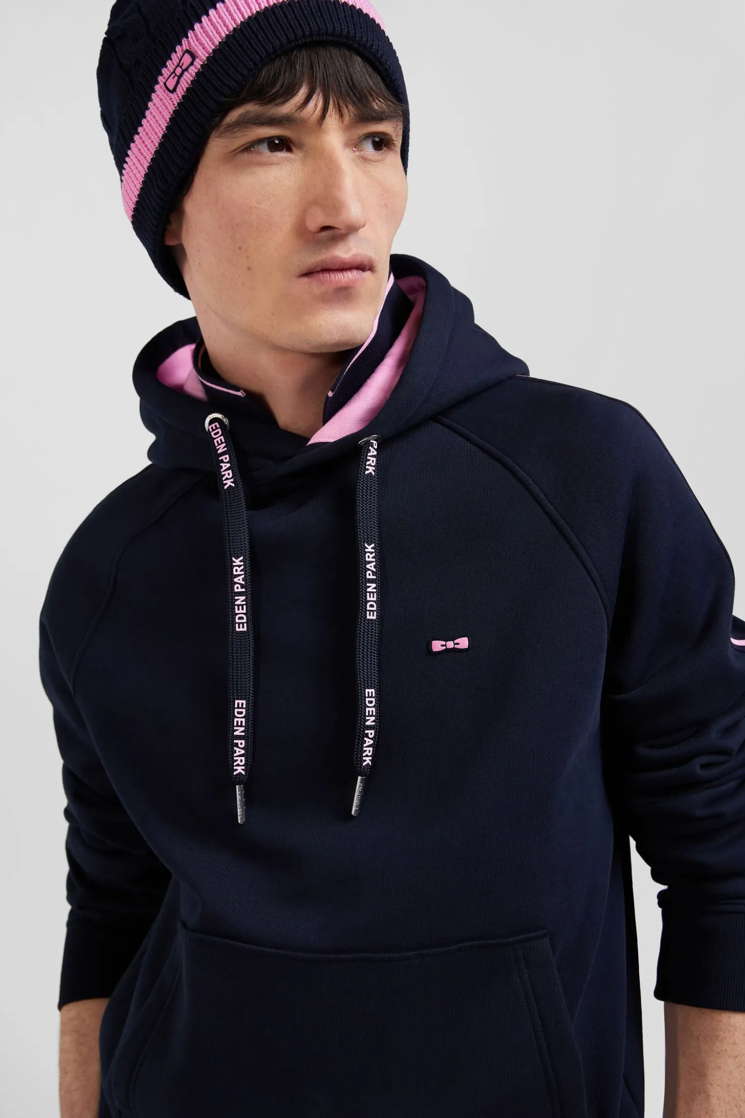 Sweatshirt à capuche en molleton marine cordons de serrage siglés coupe Relaxed