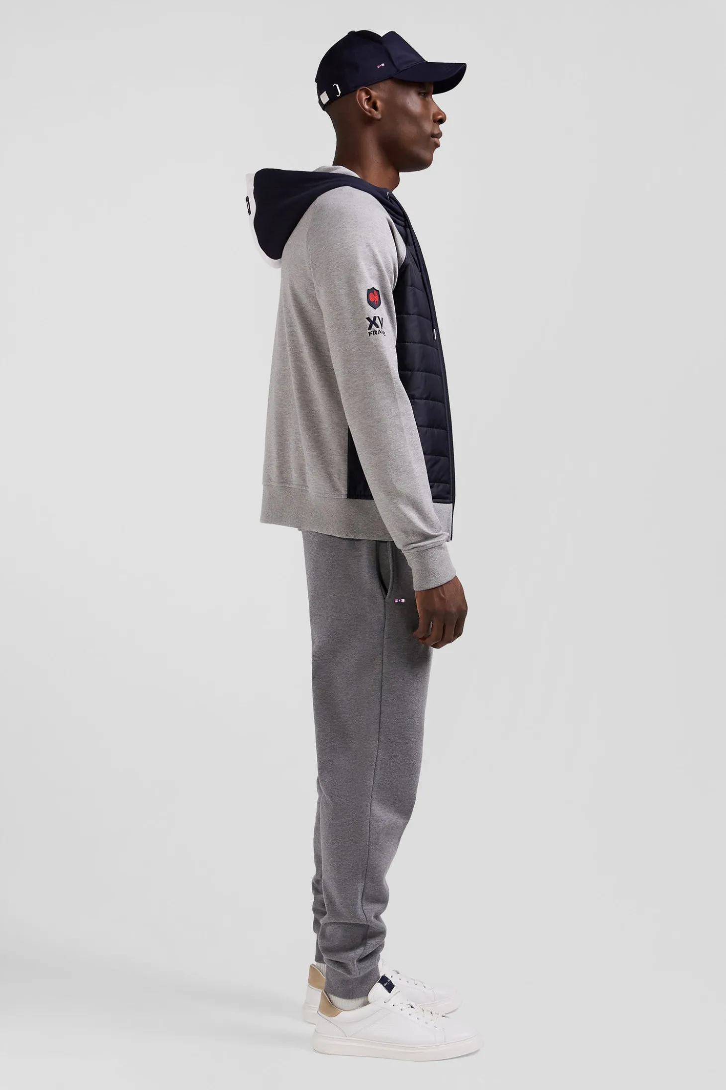 Sweatshirt à capuche zippé XV de France en coton mélangé et parmenture gris coupe Regular