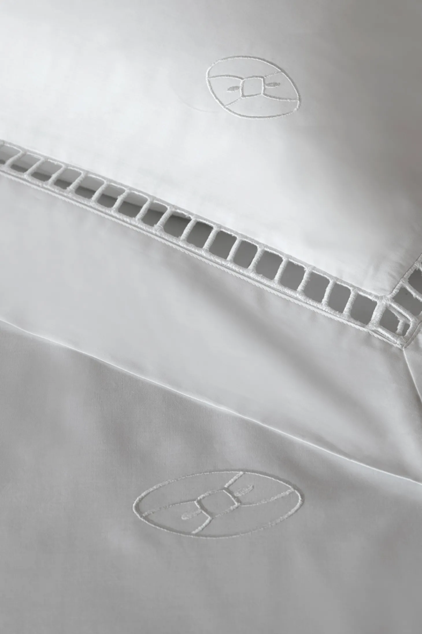 2 taies d'oreiller carrés blancs - Dentelle et Crampon
