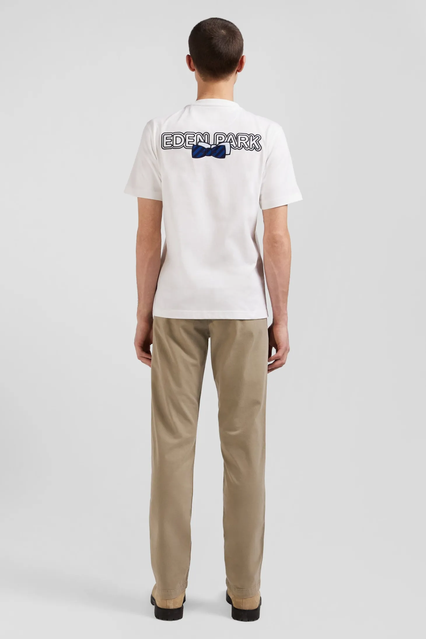 T-shirt manches courtes en coton écru broderie dos coupe Regular