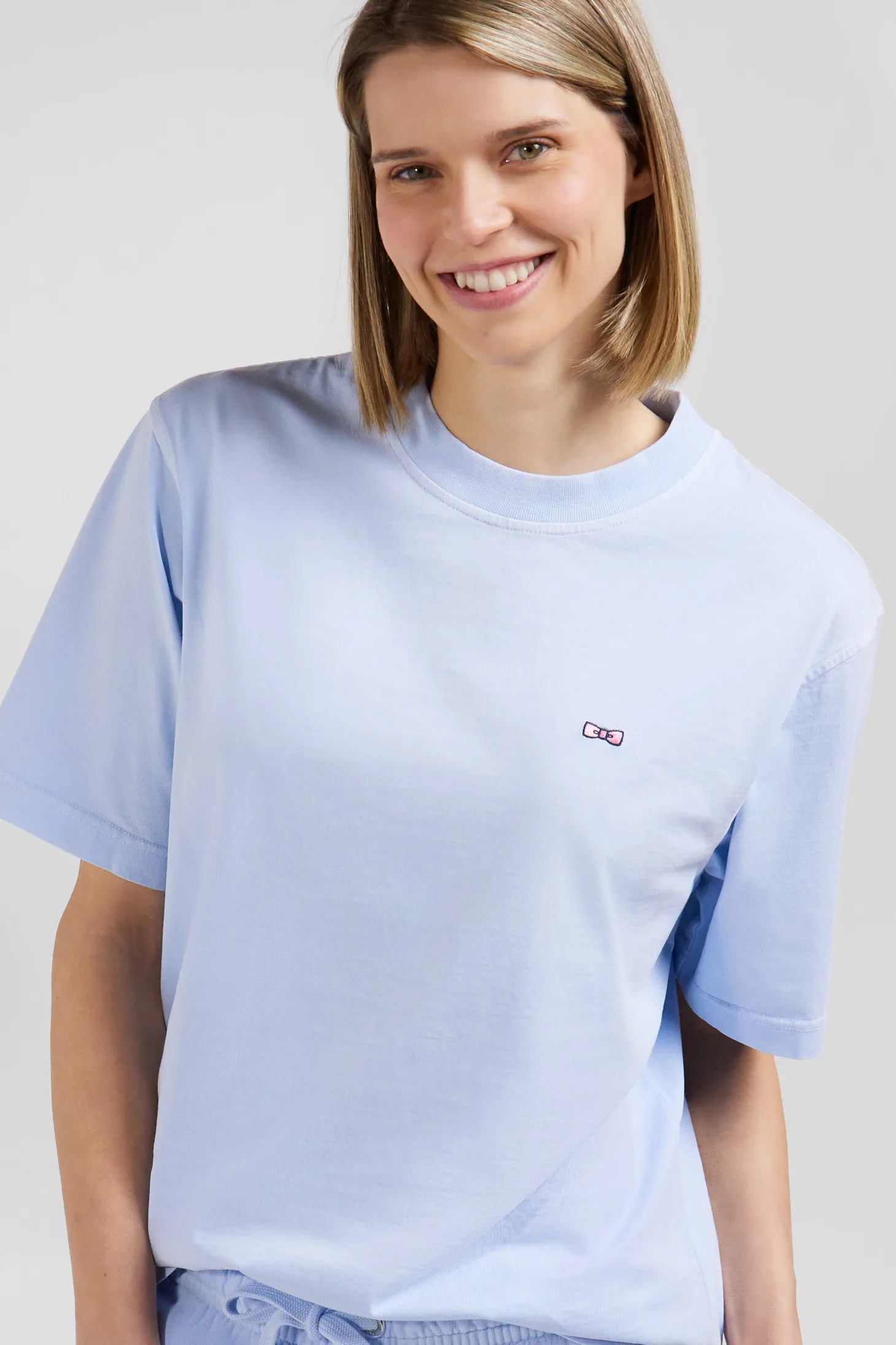 T-shirt manches courtes unisexe en coton surteint uni ciel coupe Oversized
